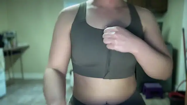 Snapshot of sexylilly69 chatting on 09/19/25, 09:59 sexylilly69 online show from 09/19/25, 09:59