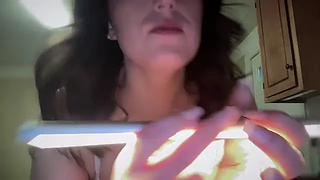 Snapshot of sexylilly69 chatting on 09/26/25, 11:31 sexylilly69 online show from 09/26/25, 11:31