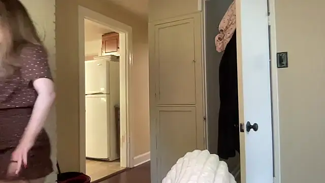 sexylilly69 online show from 05/13/26, 10:38