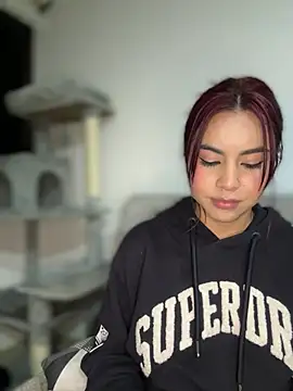 Zarah Blare online show from 01/31/25, 06:02