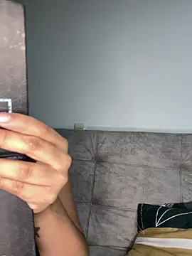 Zarah Blare online show from 02/04/25, 11:49