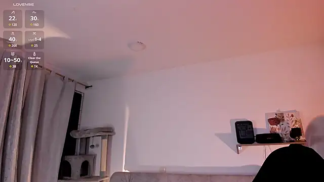 Zarah Blare online show from 03/06/25, 12:43