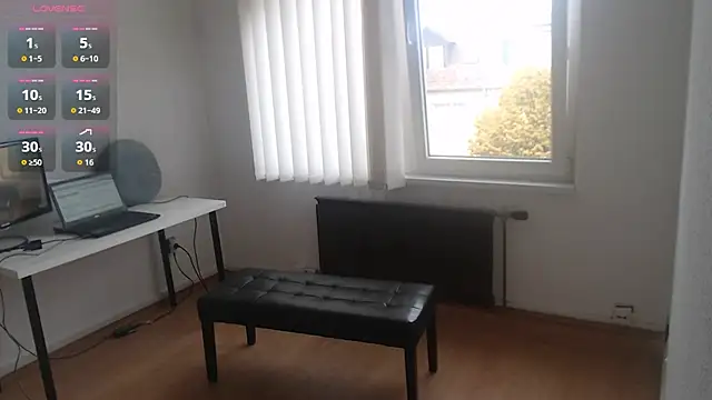 Vanda76 online show from 10/13/25, 11:54