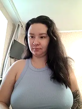 AlexaLexie online show from 10/21/25, 06:36