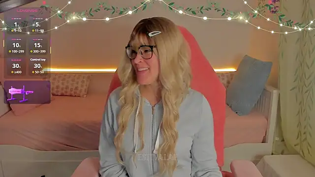 estivalae online show from 12/15/25, 11:58