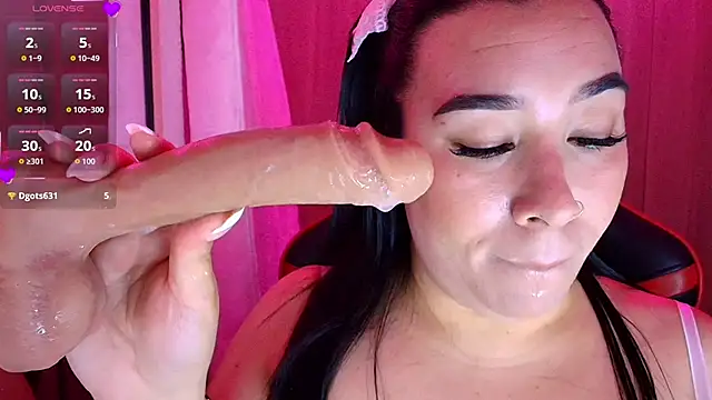 leahtemptation3 online show from 12/22/25, 09:28