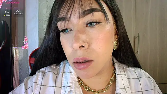 leahtemptation3 online show from 05/15/26, 11:23