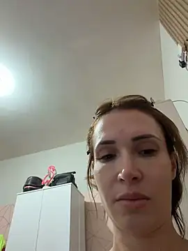 Irresistible24 online show from 04/05/26, 03:31