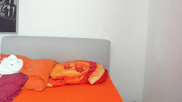 smileybabe online show from 10/13/25, 10:04