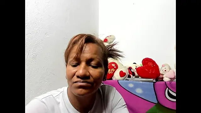 Snapshot of Laflaka22 chatting on 12/08/24, 11:19 Laflaka22 online show from 12/08/24, 11:19