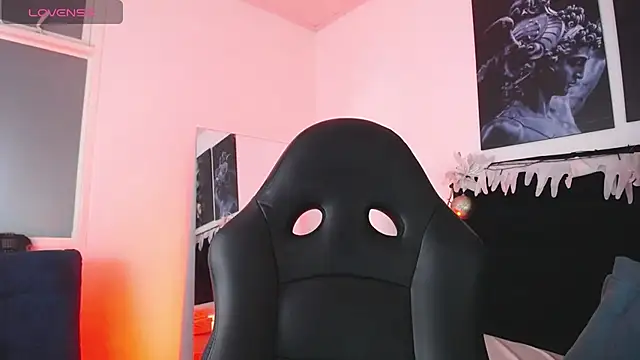 Snapshot of JuanCamiilo_66 chatting on 12/28/24, 03:47 JuanCamiilo 66 online show from 12/28/24, 03:47