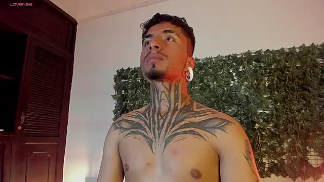 JuanCamiilo 66 online show from 04/24/26, 03:09