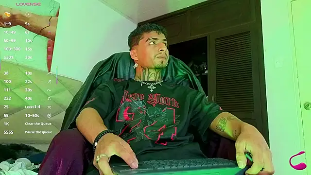 Snapshot of JuanCamiilo_66 chatting on 07/19/26, 02:59 JuanCamiilo 66 online show from 07/19/26, 02:59
