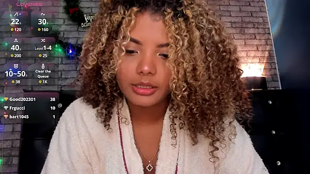 Snapshot of ivy_copper1 chatting on 12/15/24, 12:18 ivy copper1 online show from 12/15/24, 12:18