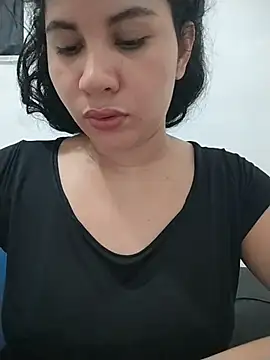 Snapshot of Yara0k chatting on 05/02/26, 10:37 Yara0k online show from 05/02/26, 10:37