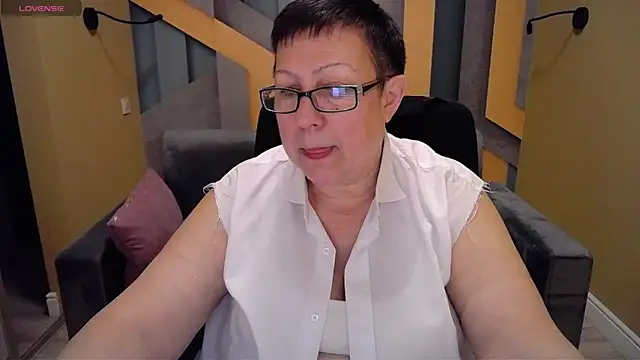 Snapshot of BarbaraTurners chatting on 12/23/24, 06:16 BarbaraTurners online show from 12/23/24, 06:16