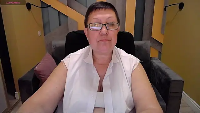 Snapshot of BarbaraTurners chatting on 12/24/24, 12:22 BarbaraTurners online show from 12/24/24, 12:22