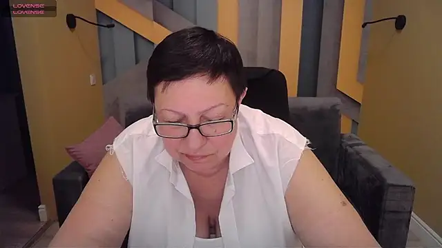 Snapshot of BarbaraTurners chatting on 02/05/25, 11:28 BarbaraTurners online show from 02/05/25, 11:28