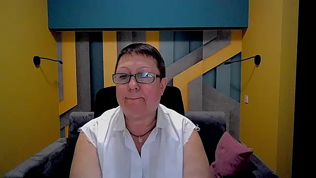 Snapshot of BarbaraTurners chatting on 03/16/25, 09:37 BarbaraTurners online show from 03/16/25, 09:37