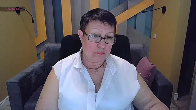 Snapshot of BarbaraTurners chatting on 03/21/25, 09:45 BarbaraTurners online show from 03/21/25, 09:45