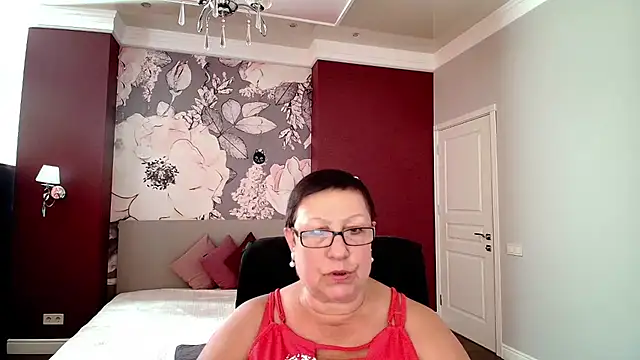 Snapshot of BarbaraTurners chatting on 09/28/25, 11:48 BarbaraTurners online show from 09/28/25, 11:48