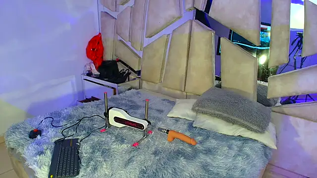 Natalyefoster online show from 02/25/26, 05:00