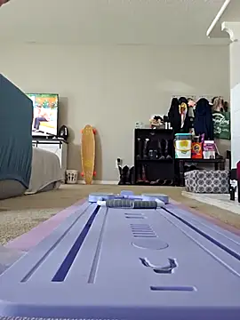 honeeyyy pot online show from 02/28/25, 09:44