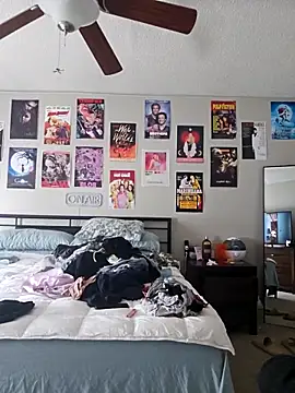 honeeyyy pot online show from 03/17/25, 05:27