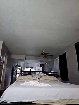 honeeyyy pot online show from 02/25/26, 06:45