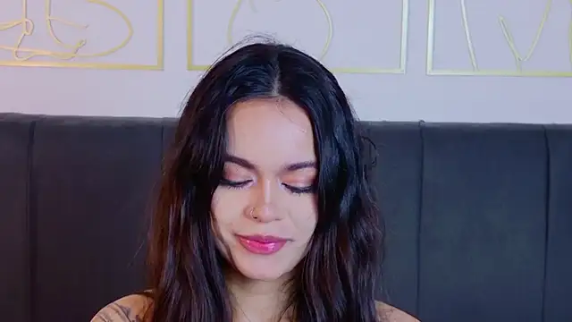 summer holiday online show from 04/18/26, 06:28