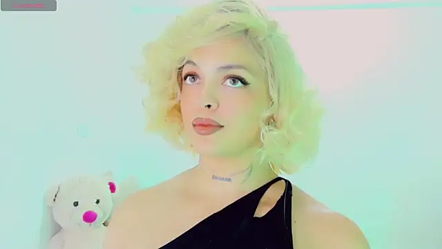 Emmaa Saenz  online show from 02/27/26, 11:49