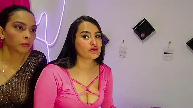 Snapshot of agatha_lovee chatting on 12/01/24, 11:25 agatha lovee online show from 12/01/24, 11:25