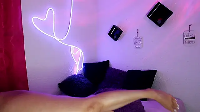 Snapshot of agatha_lovee chatting on 03/07/25, 06:11 agatha lovee online show from 03/07/25, 06:11