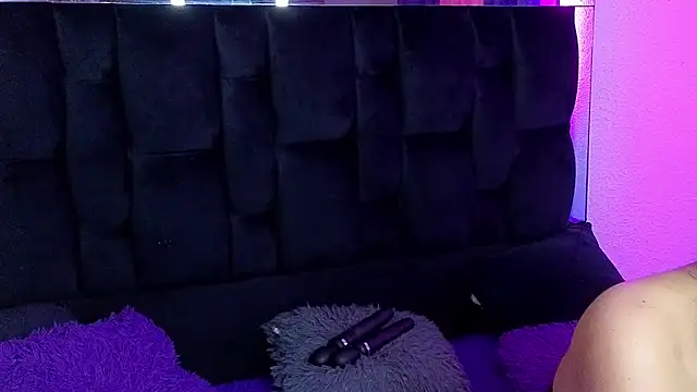 Snapshot of agatha_lovee chatting on 09/10/25, 05:46 agatha lovee online show from 09/10/25, 05:46