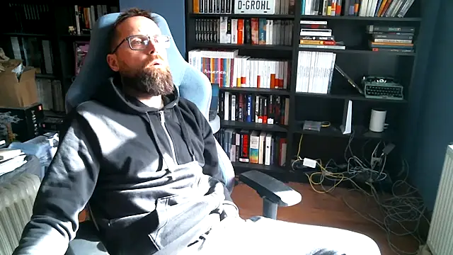 MeSteff online show from 10/05/25, 09:07