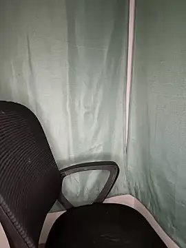 Snapshot of CharismaaBanx chatting on 02/08/25, 02:58 CharismaaBanx online show from 02/08/25, 02:58