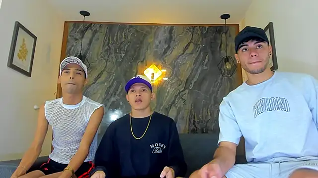 liam genner  online show from 02/19/25, 07:38