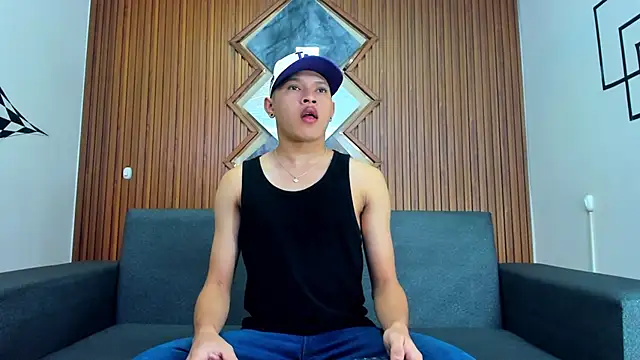 liam genner  online show from 03/03/25, 07:28