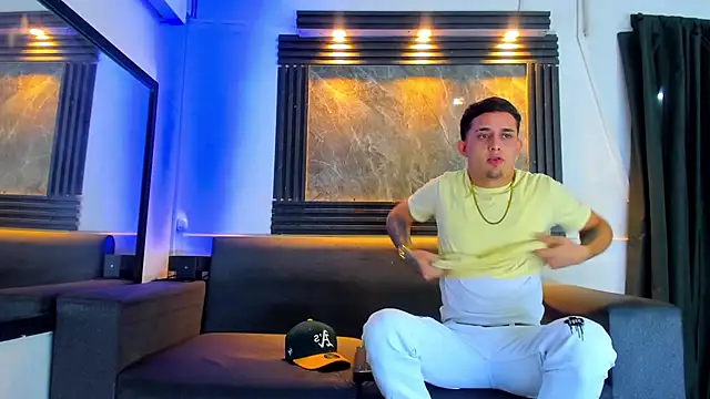 liam genner  online show from 09/17/25, 08:10