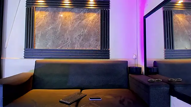 liam genner  online show from 11/05/25, 07:58