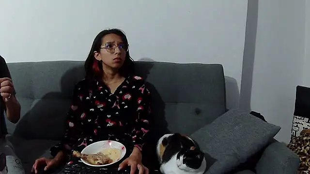 Snapshot of Katalleya_jyj chatting on 02/26/25, 05:31 Katalleya jyj online show from 02/26/25, 05:31