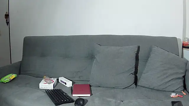 Snapshot of Katalleya_jyj chatting on 10/21/25, 05:35 Katalleya jyj online show from 10/21/25, 05:35