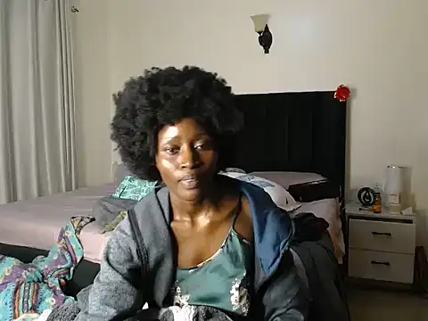 Snapshot of thicky_anncy chatting on 07/27/26, 09:44 thicky anncy online show from 07/27/26, 09:44
