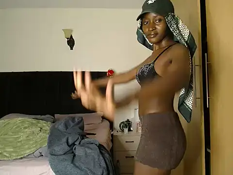 Snapshot of thicky_anncy chatting on 07/30/26, 09:58 thicky anncy online show from 07/30/26, 09:58