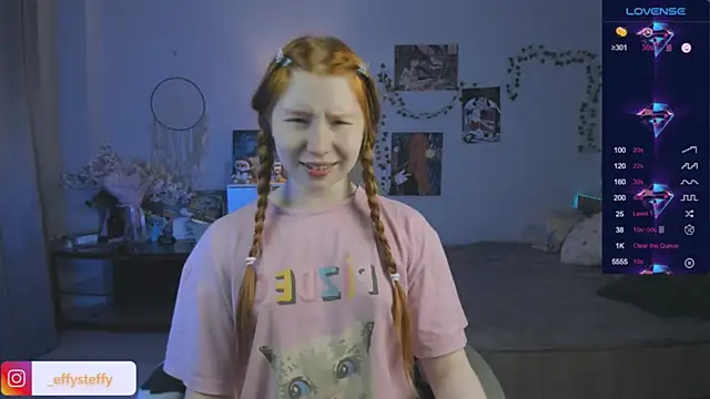 Snapshot of CallMeEffy1 chatting on 11/21/25, 08:18 CallMeEffy1 online show from 11/21/25, 08:18