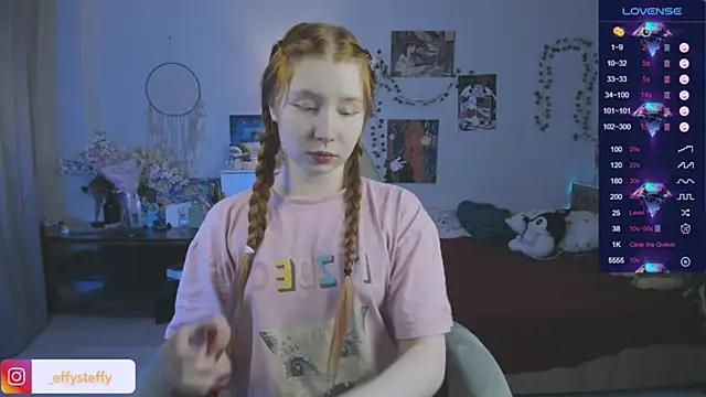 Snapshot of CallMeEffy1 chatting on 12/03/25, 07:34 CallMeEffy1 online show from 12/03/25, 07:34