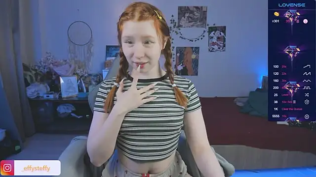 Snapshot of CallMeEffy1 chatting on 01/18/26, 03:05 CallMeEffy1 online show from 01/18/26, 03:05