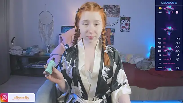 Snapshot of CallMeEffy1 chatting on 02/16/26, 06:26 CallMeEffy1 online show from 02/16/26, 06:26