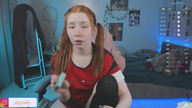 Snapshot of CallMeEffy1 chatting on 02/20/26, 02:39 CallMeEffy1 online show from 02/20/26, 02:39