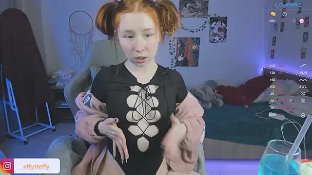 Snapshot of CallMeEffy1 chatting on 02/21/26, 06:09 CallMeEffy1 online show from 02/21/26, 06:09